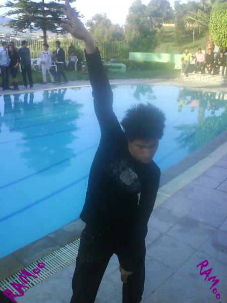 juste  me  tof d echaufememt  allez tt le monde dance