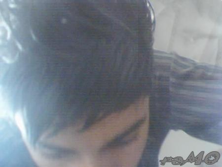me  !!.....................     emo     ...................me!!